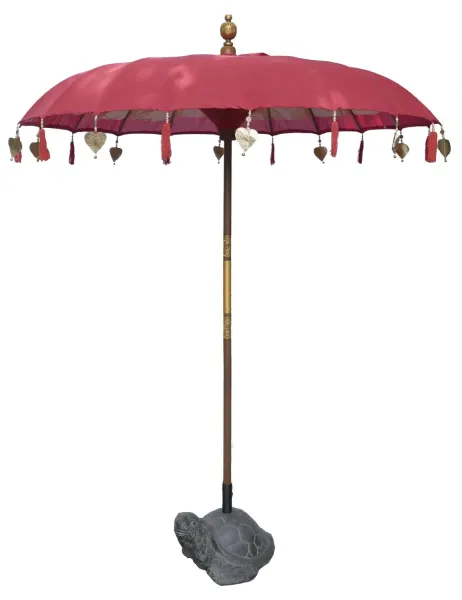 Bali-Schirm, Farbe Rot mit Holzmünzen und Blattgold am Rand. Ca. 190cm Durchmesser und 250cm Höhe 